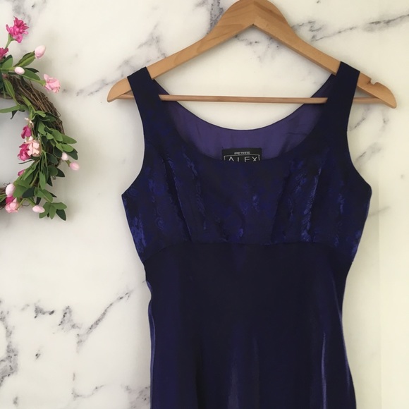 ✨SOLD✨Alex Evenings Holiday Iridescent Gown - Picture 3 of 7